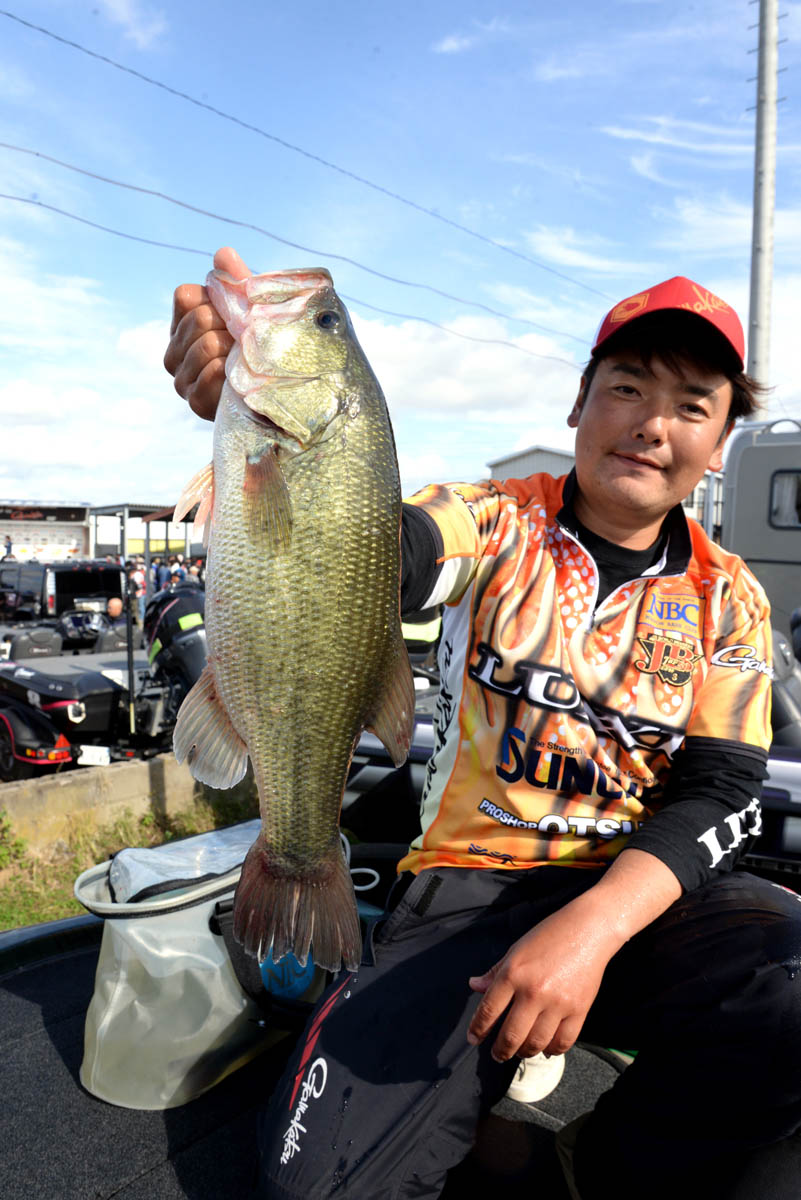 五十嵐誠さんに訊く！バス釣りにおける、水温に応じたフロロカーボン